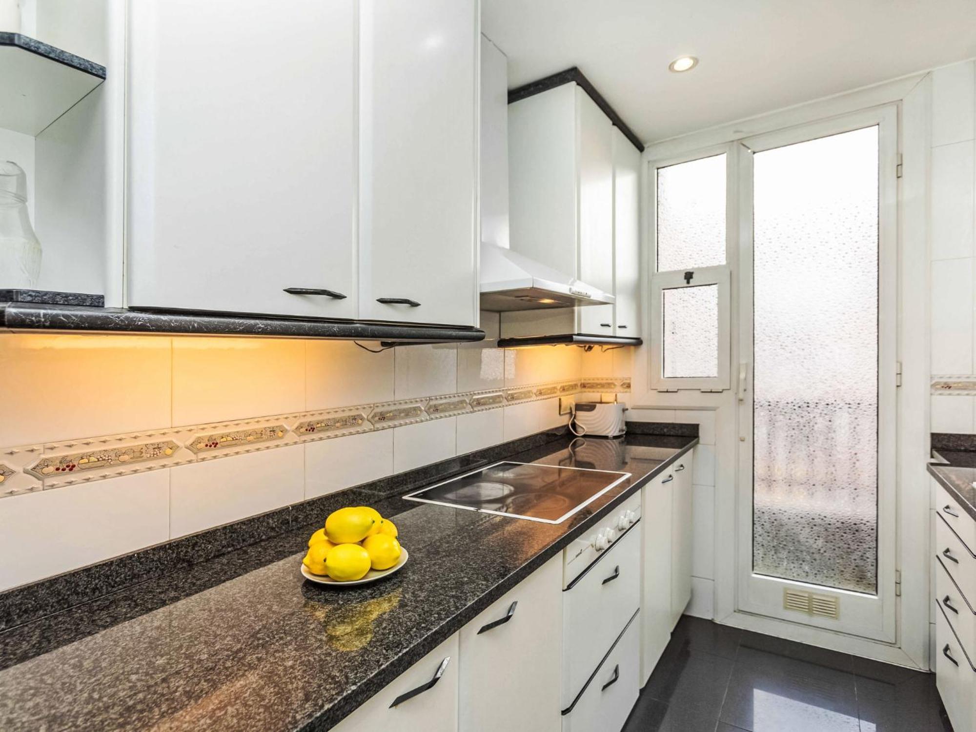 ברצלונה Apartment Sants-Les Corts Galileu By Interhome מראה חיצוני תמונה