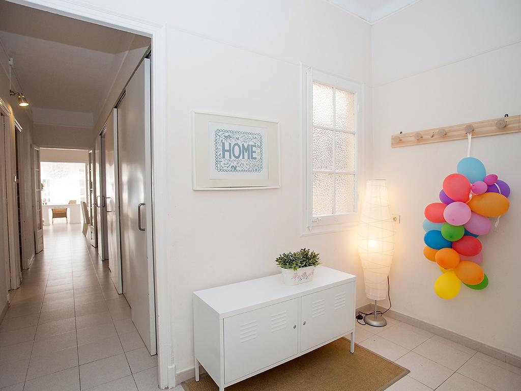 ברצלונה Apartment Sants-Les Corts Galileu By Interhome מראה חיצוני תמונה